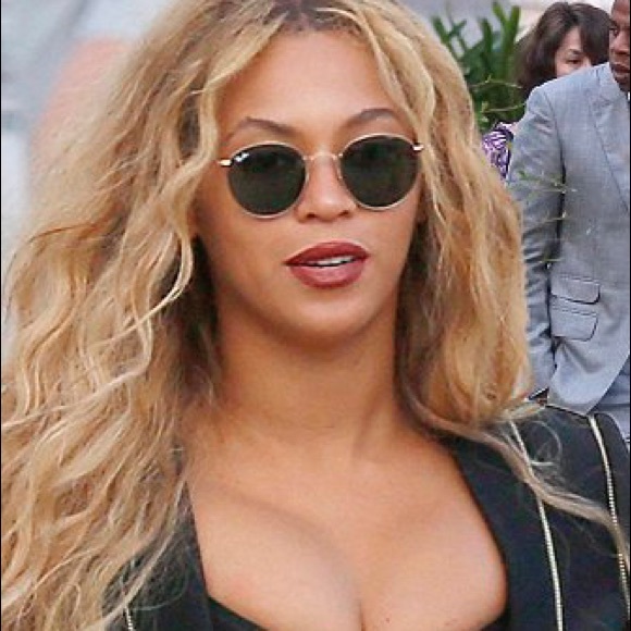 Ray Ban Round Metal Sunglasses - Picture 13 of 16